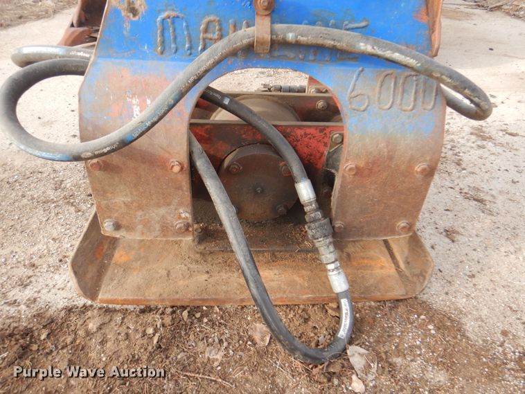 image for item DK8741 1985 Caterpillar 206  wheeled excavator