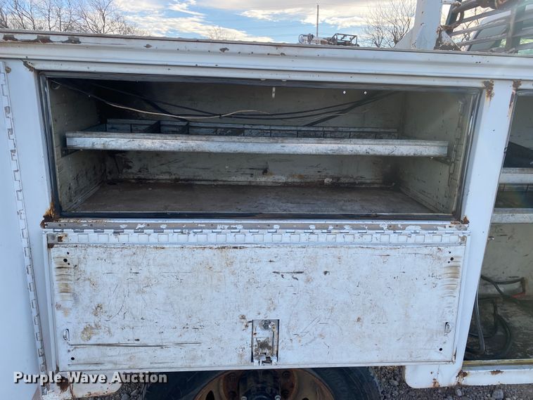 image for item DL1408 2004 Ford F450 Super Duty  utility / service truck