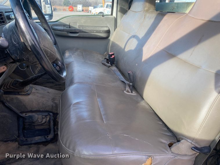 image for item DL1408 2004 Ford F450 Super Duty  utility / service truck