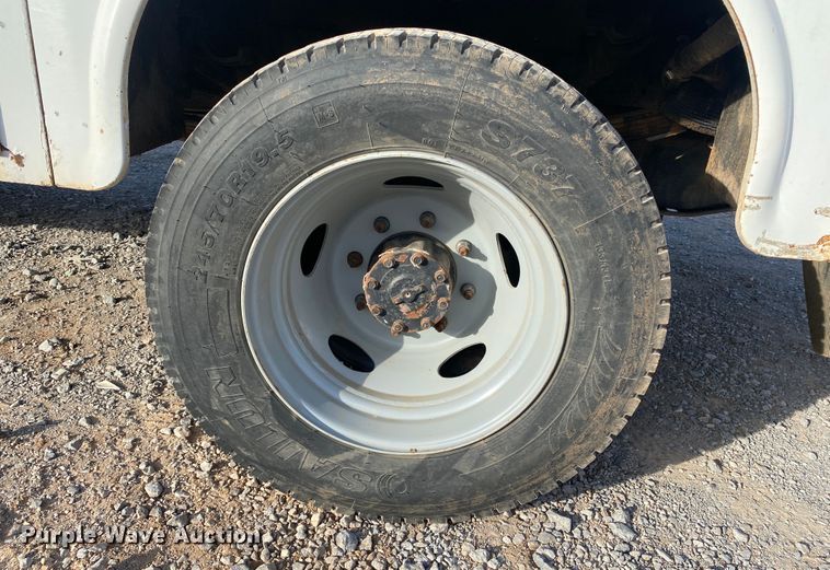 image for item DL1408 2004 Ford F450 Super Duty  utility / service truck