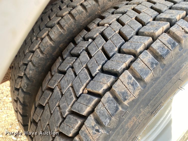 image for item DL1408 2004 Ford F450 Super Duty  utility / service truck