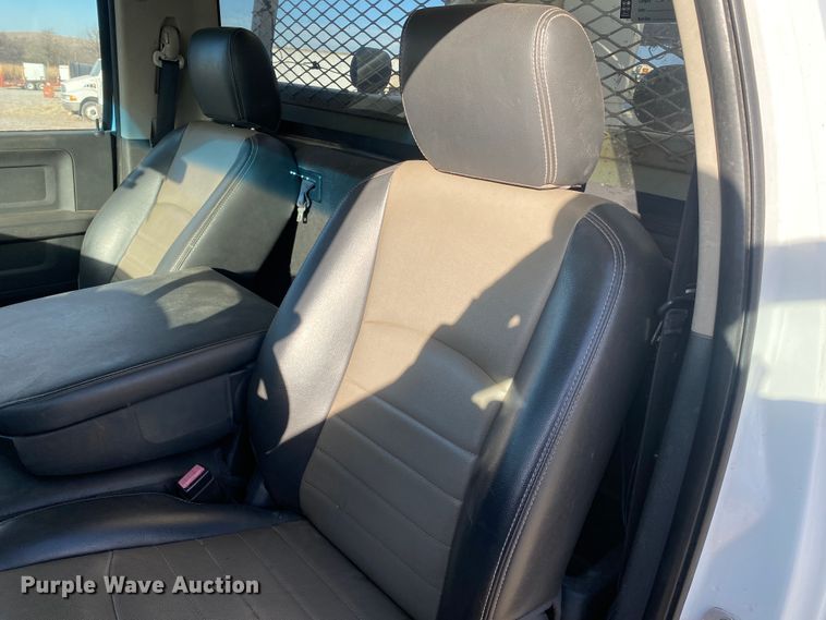 image for item DL1409 2011 Dodge Ram 5500  bucket truck