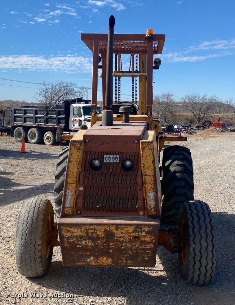 image for item DL1412 Case 585  forklift