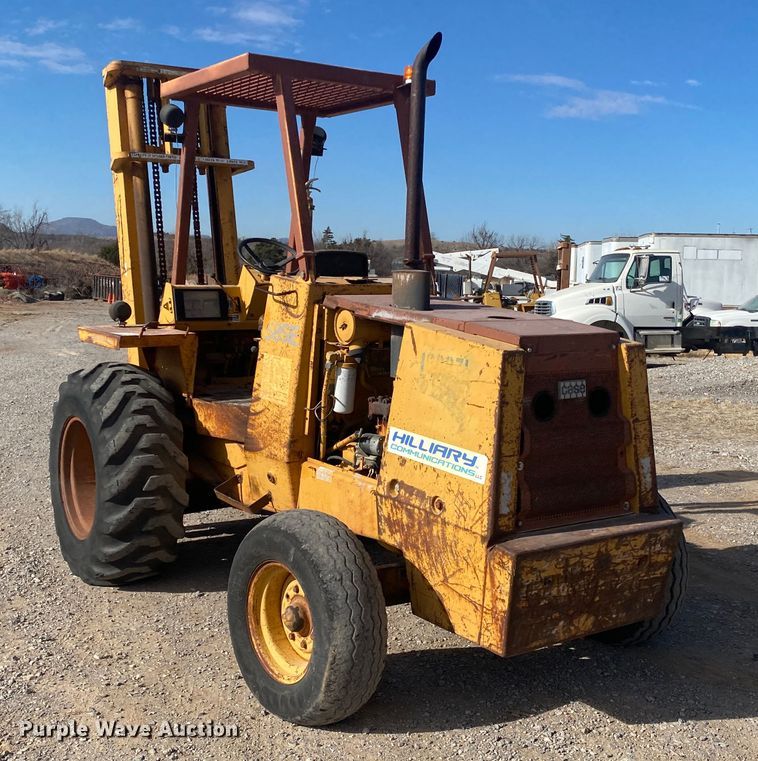 image for item DL1412 Case 585  forklift