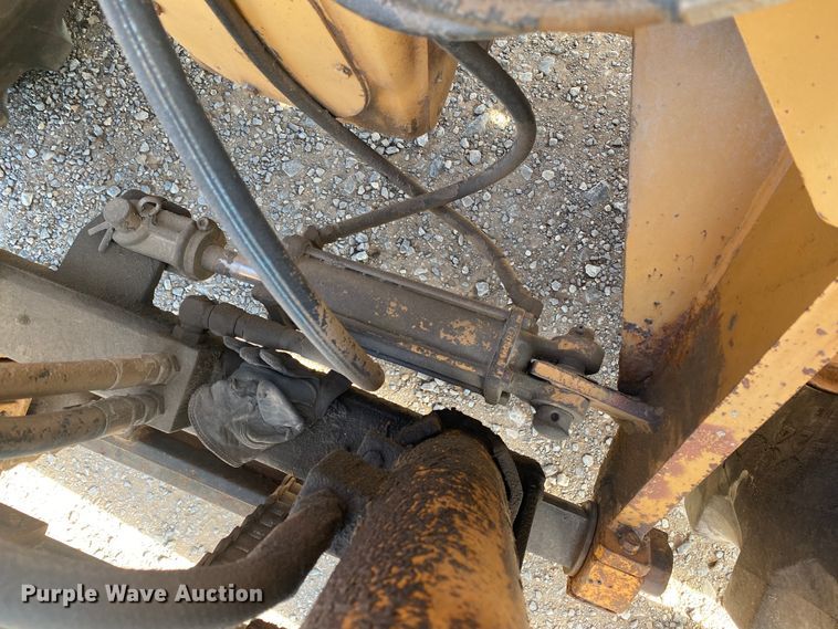 image for item DL1412 Case 585  forklift