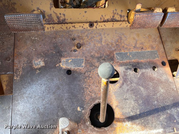 image for item DL1412 Case 585  forklift