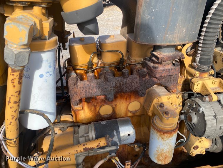 image for item DL1412 Case 585  forklift