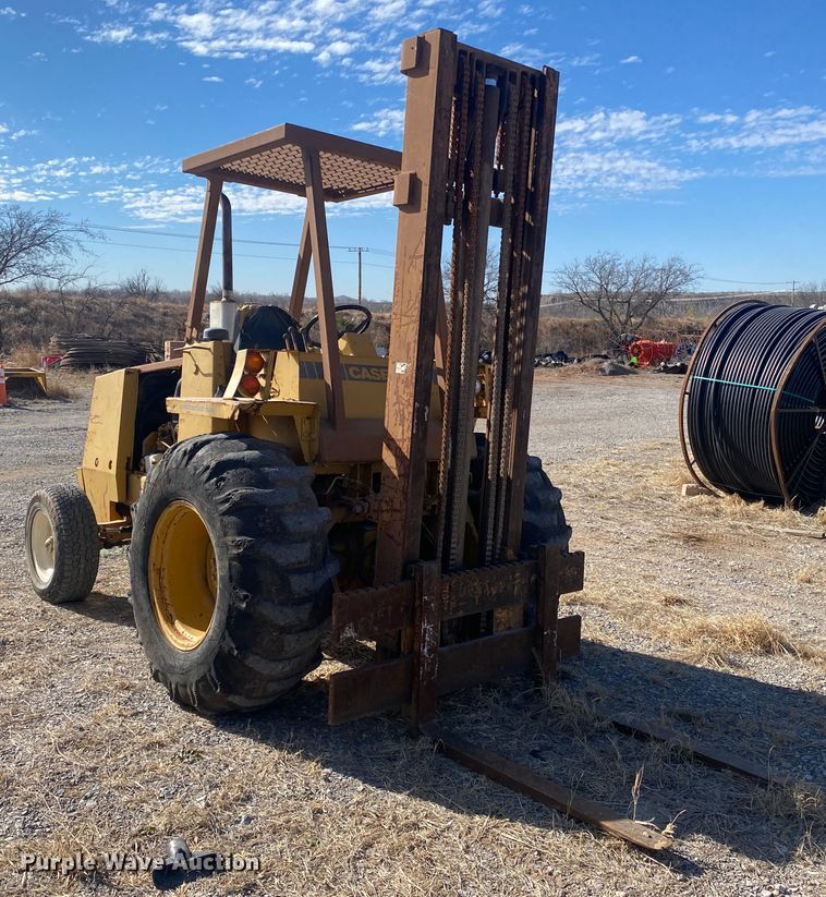 image for item DL1413 Case 585  forklift