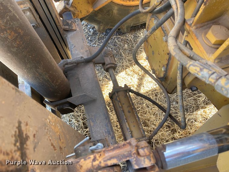 image for item DL1413 Case 585  forklift