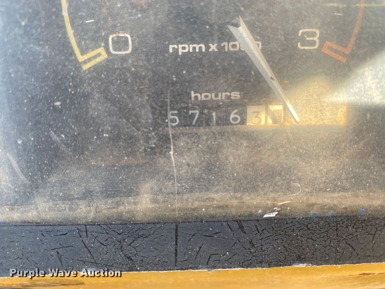 image for item DL1413 Case 585  forklift