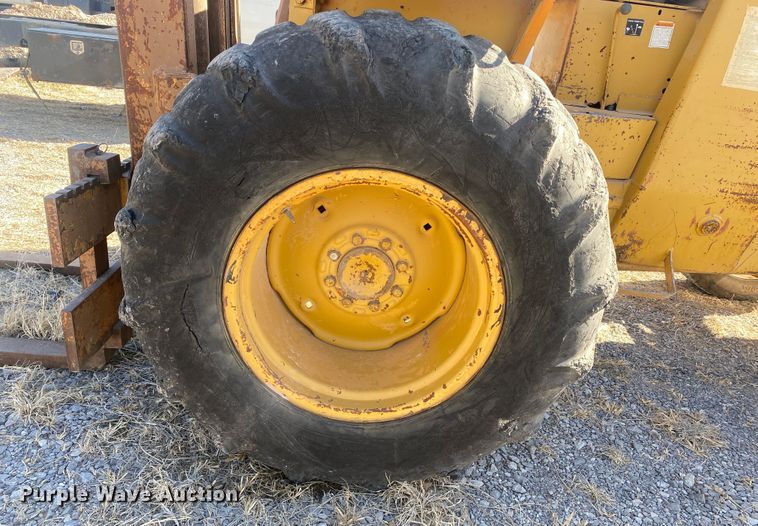 image for item DL1413 Case 585  forklift