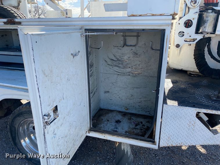 image for item DL1417 2009 Ford F550 Super Duty  bucket truck