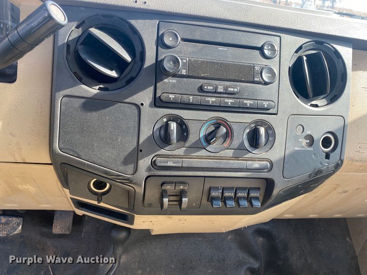 image for item DL1417 2009 Ford F550 Super Duty  bucket truck