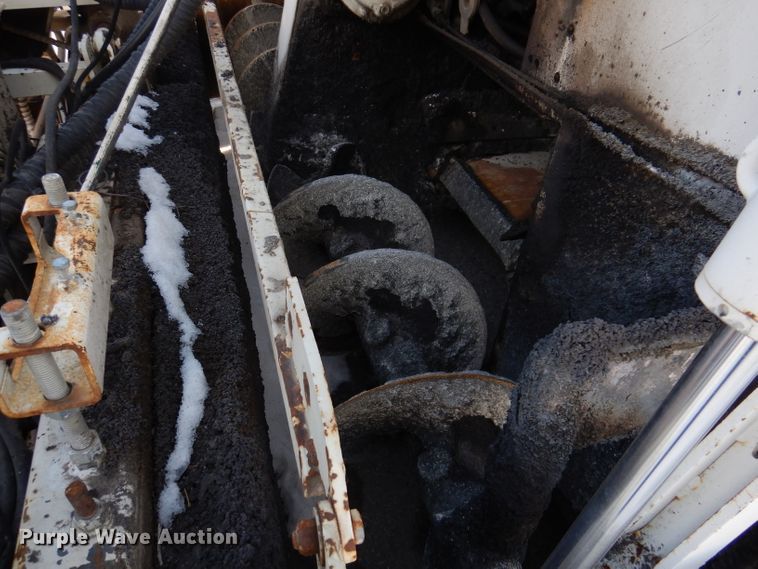 image for item DL5917 Cedarapids Grayhound CR462R  paver