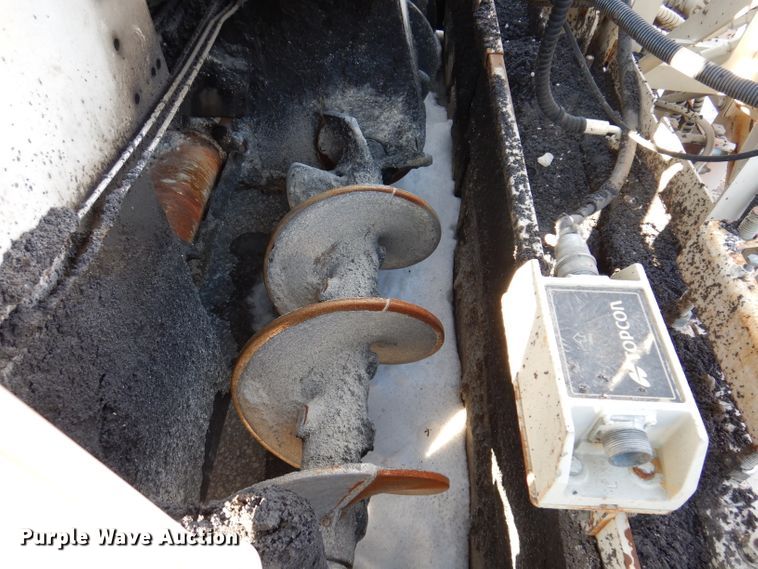 image for item DL5917 Cedarapids Grayhound CR462R  paver