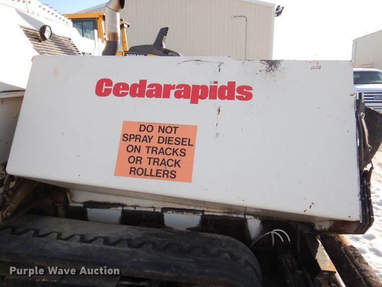 image for item DL5917 Cedarapids Grayhound CR462R  paver
