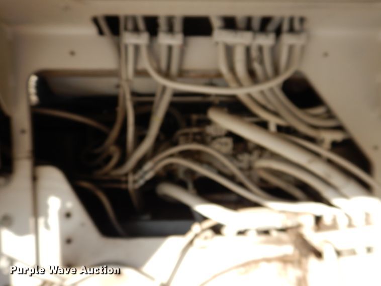 image for item DL5917 Cedarapids Grayhound CR462R  paver