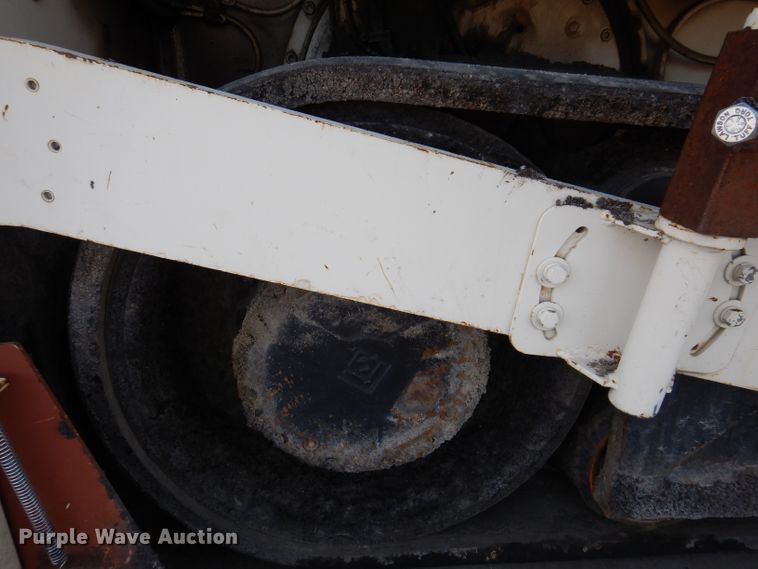 image for item DL5917 Cedarapids Grayhound CR462R  paver