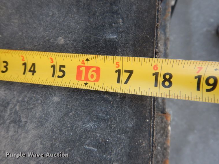 image for item DL5917 Cedarapids Grayhound CR462R  paver