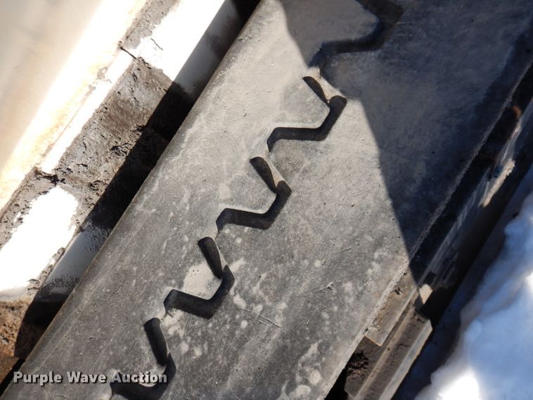 image for item DL5917 Cedarapids Grayhound CR462R  paver