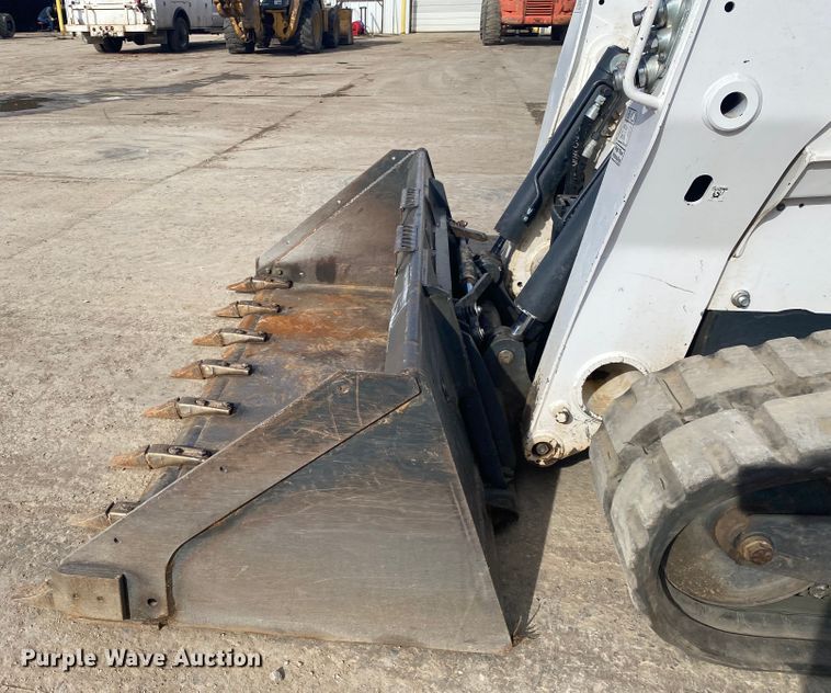image for item DL6872 2019 Bobcat T870  tracked skid steer loader
