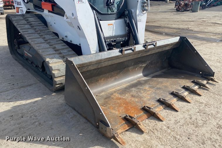 image for item DL6872 2019 Bobcat T870  tracked skid steer loader