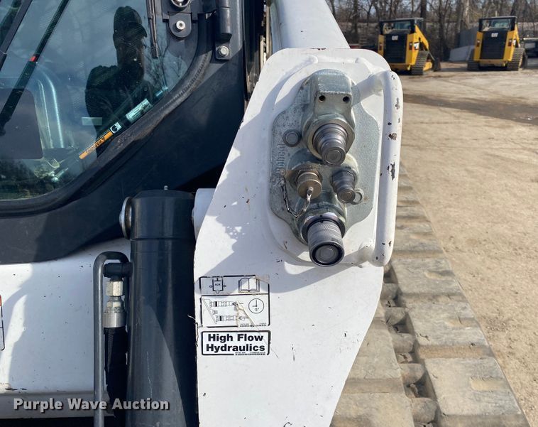 image for item DL6872 2019 Bobcat T870  tracked skid steer loader