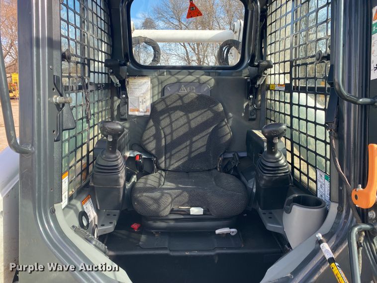 image for item DL6872 2019 Bobcat T870  tracked skid steer loader