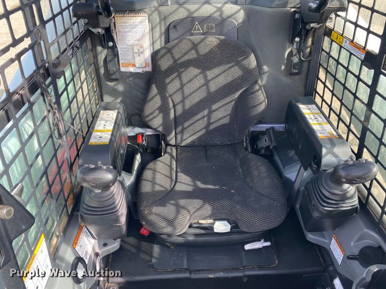 image for item DL6872 2019 Bobcat T870  tracked skid steer loader