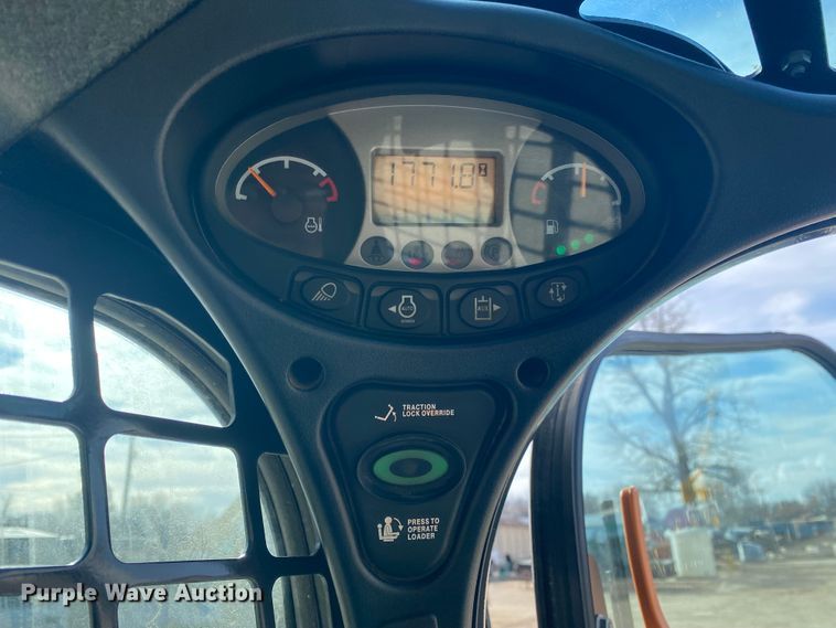 image for item DL6872 2019 Bobcat T870  tracked skid steer loader