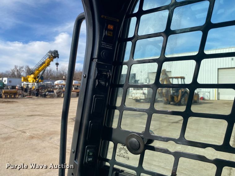 image for item DL6872 2019 Bobcat T870  tracked skid steer loader