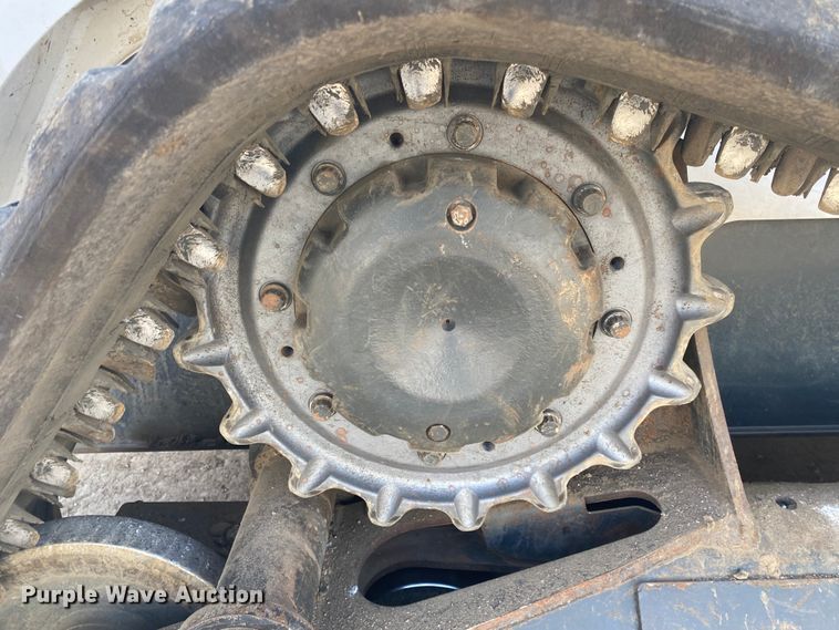 image for item DL6872 2019 Bobcat T870  tracked skid steer loader