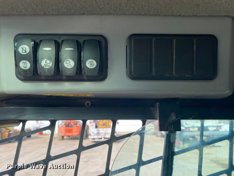 image for item DL6873 2016 Caterpillar 289D  tracked skid steer loader