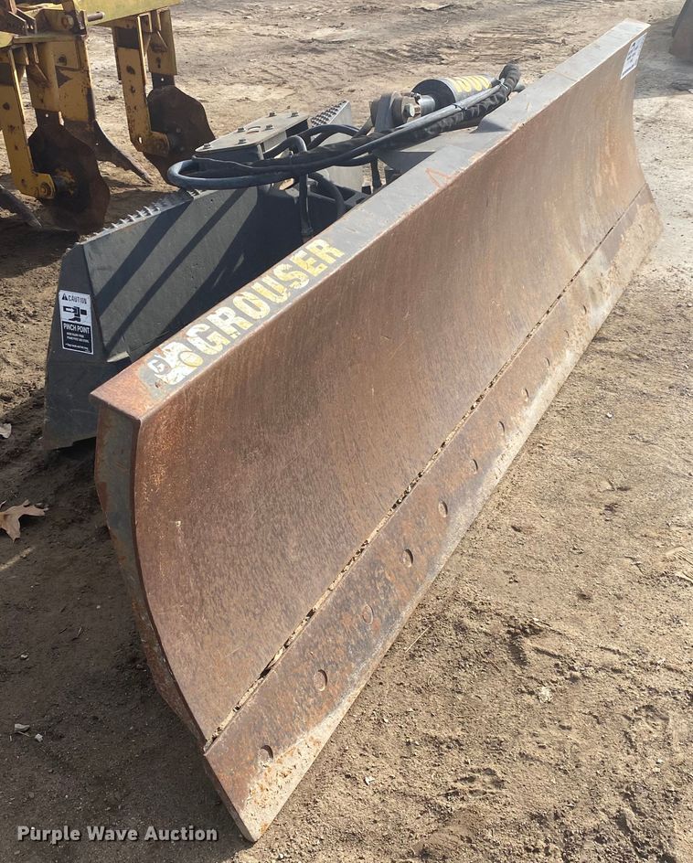 image for item DL6876 Grouser 1300 8'W skid steer blade
