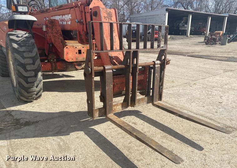 image for item DL6877 1999 Manitou MVT1340L  telehandler