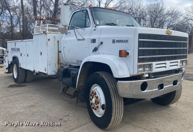 image for item DL6878 1990 Chevrolet C7500  utility / service truck