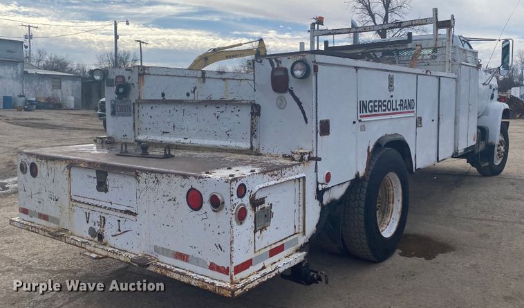 image for item DL6878 1990 Chevrolet C7500  utility / service truck