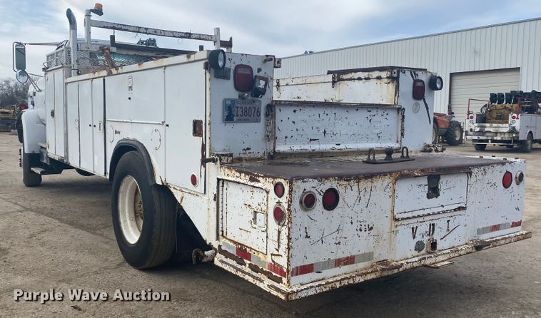 image for item DL6878 1990 Chevrolet C7500  utility / service truck