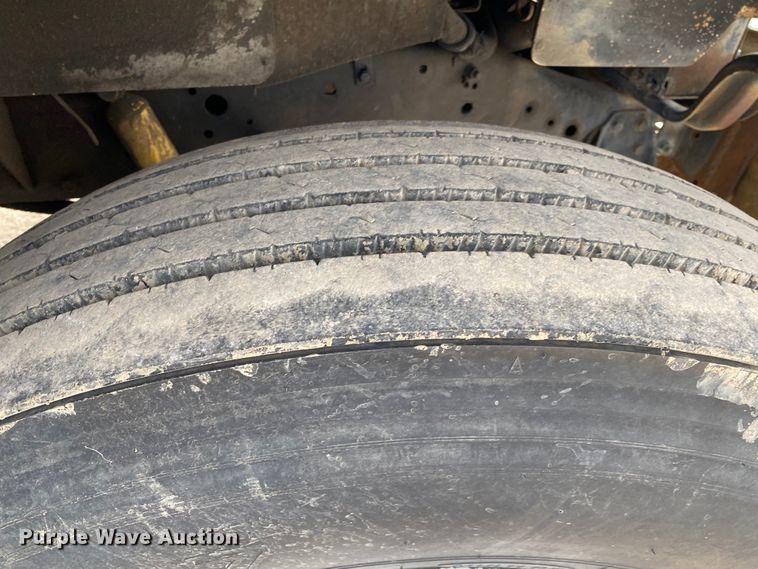 image for item DL6878 1990 Chevrolet C7500  utility / service truck