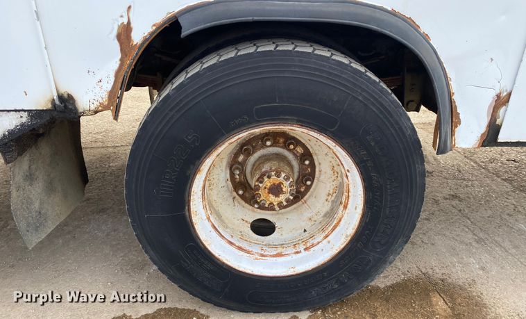 image for item DL6878 1990 Chevrolet C7500  utility / service truck