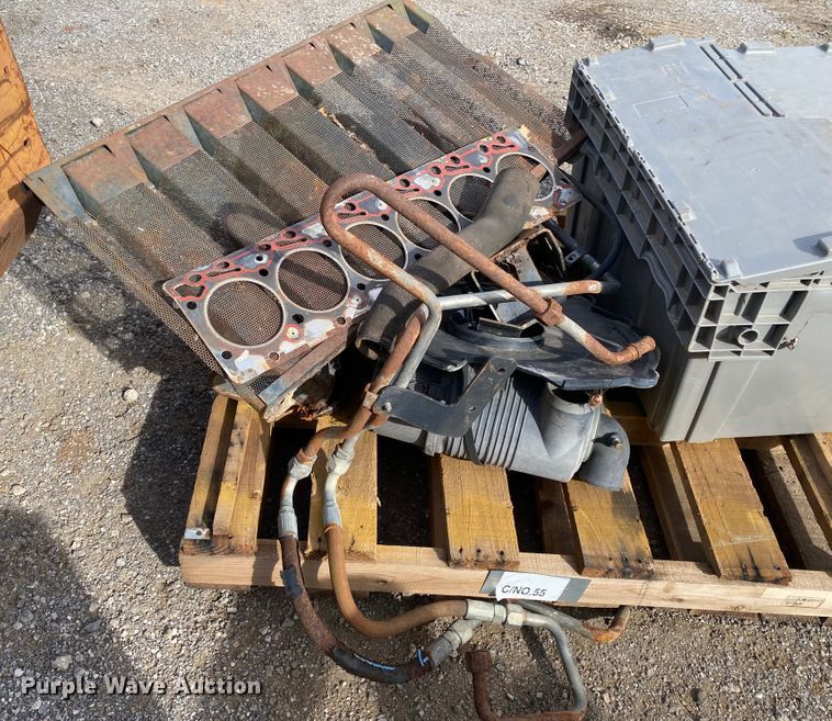 image for item DL6879 Bobcat 873  skid steer loader