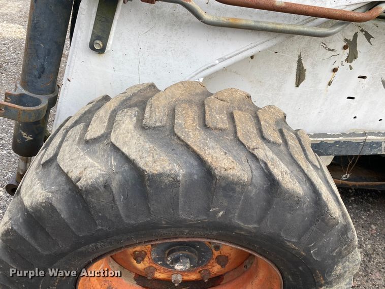 image for item DL6879 Bobcat 873  skid steer loader