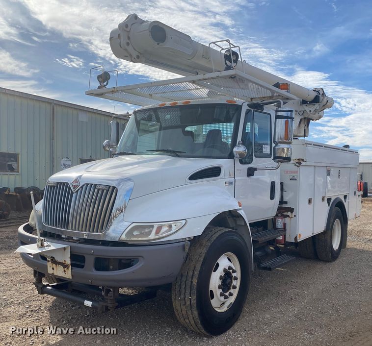 image for item DL6880 2012 International 4300  bucket truck