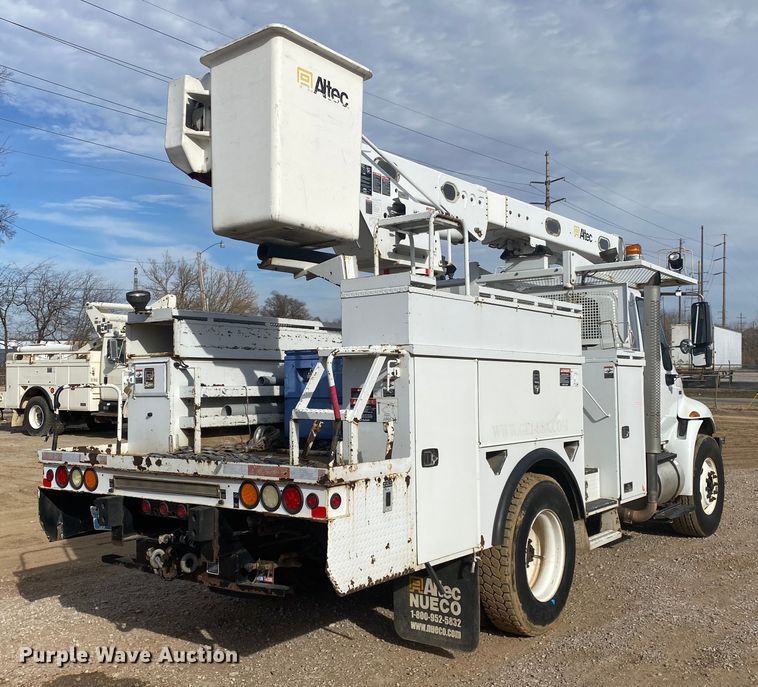 image for item DL6880 2012 International 4300  bucket truck