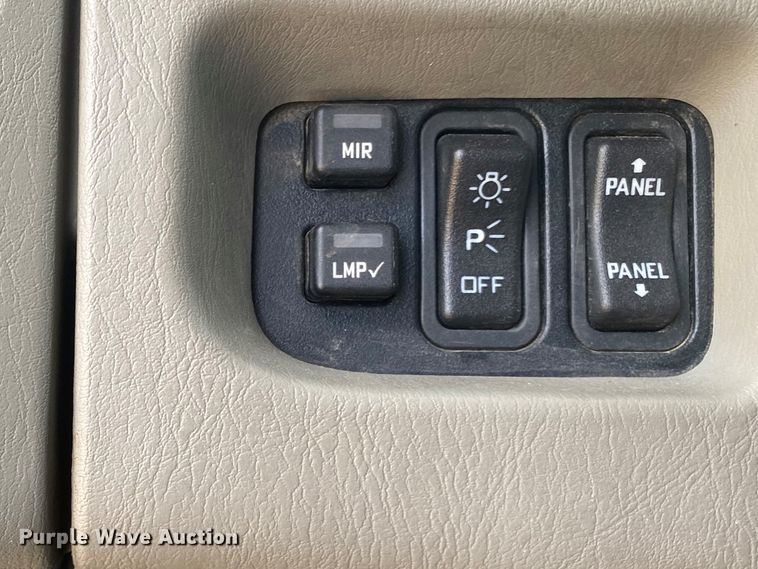 image for item DL6880 2012 International 4300  bucket truck