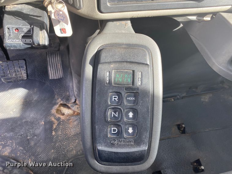 image for item DL6880 2012 International 4300  bucket truck