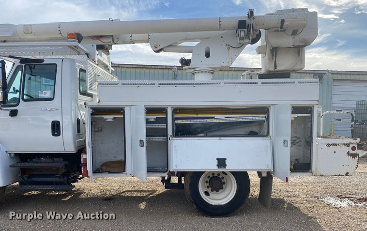 image for item DL6880 2012 International 4300  bucket truck