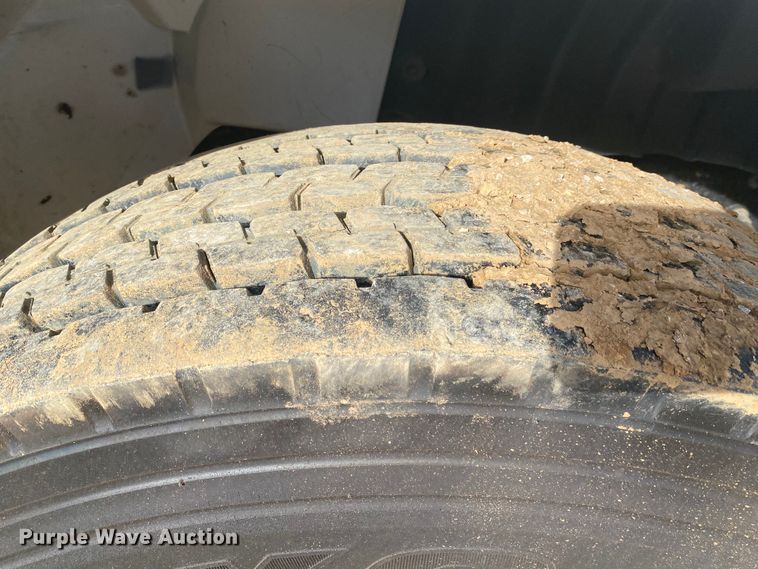 image for item DL6880 2012 International 4300  bucket truck