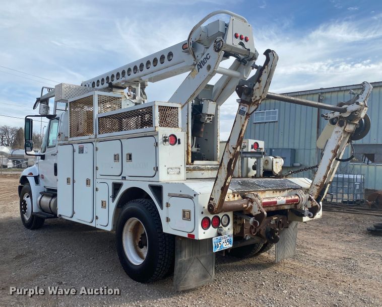 image for item DL6883 2011 International 4300  bucket truck