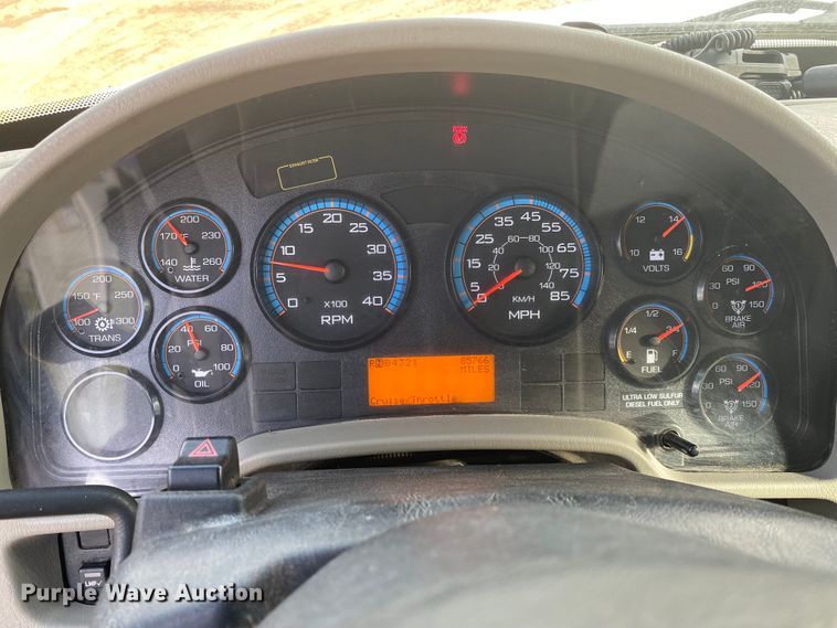 image for item DL6883 2011 International 4300  bucket truck